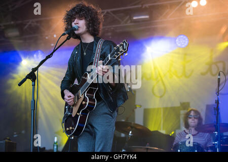 James Bagshaw di templi compie durante il pescato dal fiume Tamigi festival a Fulham Palace il 7 agosto 2016 a Londra, Inghilterra. Foto Stock