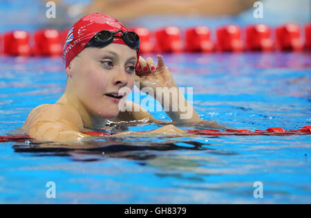 Rio de Janeiro, Brasile. 8 Ago, 2016. Siobhan-Marie O'Connor di Gran Bretagna compete in campo femminile 200m un medley di brani Singoli Semifinale del nuoto eventi durante il Rio 2016 Giochi Olimpici alla Olympic Aquatics Stadium di Rio de Janeiro, Brasile, 8 agosto 2016. Foto: Michael Kappeler/dpa/Alamy Live News Foto Stock