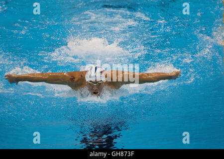 Rio de Janeiro, Brasile. 8 agosto 2016. Michael Phelps (USA) a competere in 200m Butterfly al 2016 Olimpiadi estive. Credito: NCP Fotografia/Alamy Live News Foto Stock