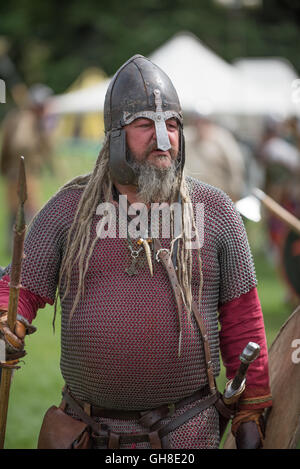 Viking battaglia rievocazione. gruppo leader Foto Stock