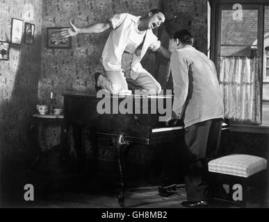 EIN AMERIKANER IN PARIS / Un americano a Parigi USA 1951 / Vincente Minnelli Gene Kelly, OSCAR LEVANT Regie: Vincente Minnelli aka. Un americano a Parigi Foto Stock