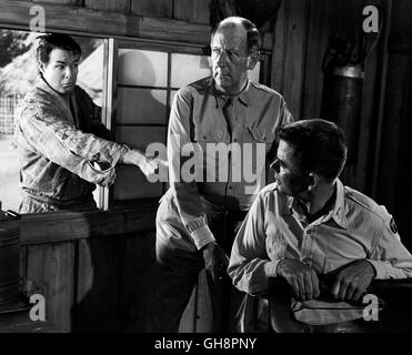 DAS KLEINE TEEHAUS / La Locanda della Luna di agosto USA 1956 / Daniel Mann Marlon Brando (Sakini), PAUL FORD (Col. Purdy), Glenn Ford (Capt. Fisby) Regie: Daniel Mann aka. La Locanda della Luna di agosto Foto Stock