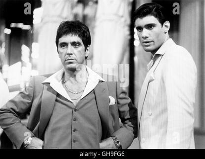 AL PACINO (Tony Montana), STEVEN BAUER (Manny Ray) Regie: Brian De Palma aka. Scarface Foto Stock