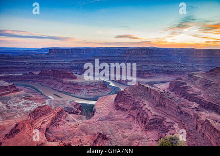 Il fiume Colorado in Dead Horse Point State Park, Utah, USA Foto Stock