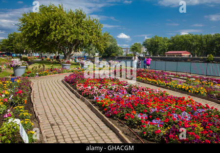 Erie Basin Marina Parchi e giardini sul fiume di Buffalo e il Lago Erie in Buffalo New York Foto Stock