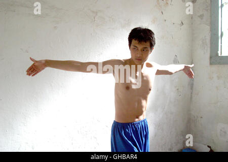 BIN JIP Corea Kim 2004 Ki-Duk Tau-suk (JAE HEE) Regie: Kim Ki-Duk Foto Stock