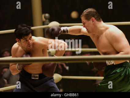 DAS rimonta Cinderella Man USA 2005 Ron Howard lotta per la famiglia: Jim Braddock (Russell Crowe) Regie: Ron Howard aka. Cinderella Man Foto Stock