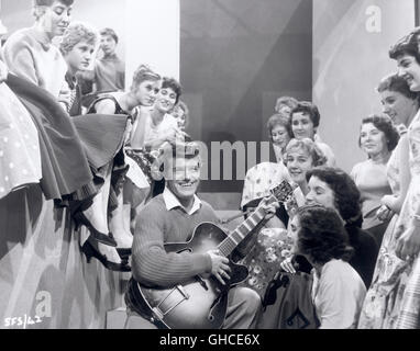 6 - 5 SPECIALE REGNO UNITO 1957-1958 cantautrice RUSS HAMILTON nel Music Show speciale (1957). Foto Stock