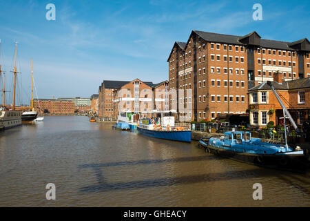 Imbarcazioni storiche ormeggiata presso il Waterways Museum in Gloucester Docks, Gloucester, Regno Unito Foto Stock