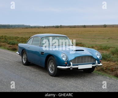 1965 Aston Martin DB5 Vantage GT 2 porta 4 0 litro 6 inline motore DOHC producendo 325bhp Paese d'origine Regno Unito Foto Stock