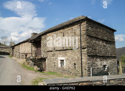 Vecchia ardesia-costruito nel fienile, Troutbeck, vicino a Windermere, Cumbria Foto Stock