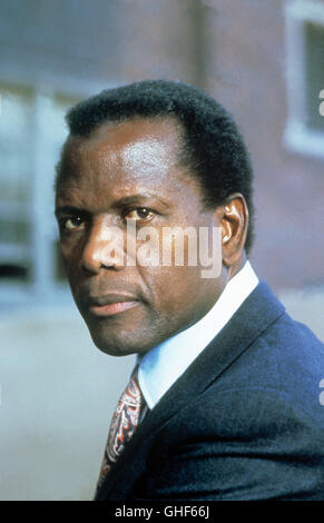 SIDNEY POITIER (nato il 20 febbraio 1927), è una delle Bahamas American Academy Award-winning attore (film e stadio), regista. Compleanno: 20. febr. 2007 - ' 80 '. immagine: Sidney Poitier in ' poco Nikita ' (1988). Foto Stock