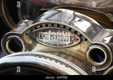 Dettaglio del Delaugere et Clayette veterano monoposto realizzata nel 1904 presso il Regent Street Motor Show, Londra, Regno Unito. Foto Stock