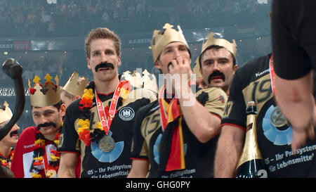 Projekt Gold - Eine deutsche pallamano-WM / von links nach rechts: HENNING FRITZ, OLIVER ROGGISCH, TORSTEN JANSEN, ANDREJ KLIMOVETS Regie: Winfried Oelsner aka. Projekt Gold - Eine deutsche pallamano-WM Foto Stock