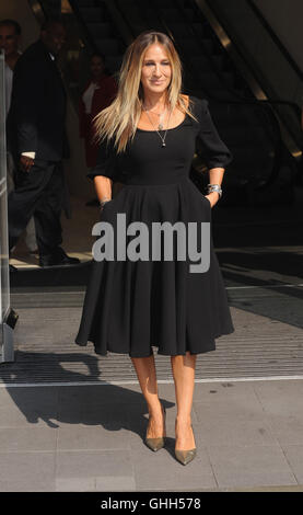 Londra, Regno Unito. Xiv Sep, 2016. Sarah Jessica Parker lancia la sua fragranza Stash stivali a Piccadilly Circus. Credito: Ferdaus Shamim/ZUMA filo/Alamy Live News Foto Stock