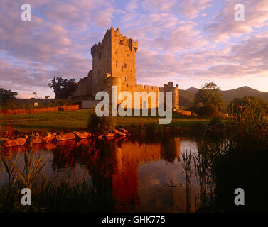 Castello di Ross, Killarney, County Kerry, Irlanda Foto Stock