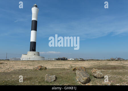 Nuovo in bianco e nero di Dungeness faro di Dungeness, Romney Marsh, Kent England foto scattata sul 07 aprile 2015 Foto Stock