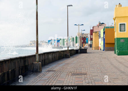 LAS PALMAS DE GRAN CANARIA, Spagna - 31 luglio 2016: vista la pesca del distretto di San Cristobal, a sud di Las Palmas di Gran Canaria, Ca Foto Stock