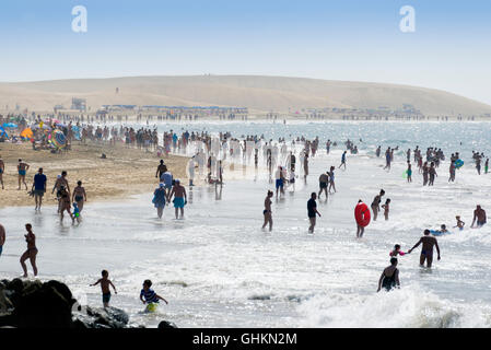 MASPALOMAS, GRAN CANARIA - Agosto 2, 2016: Spiaggia Maspalomas si trova nel sud di Gran Canaria, nel cuore di uno dei Foto Stock