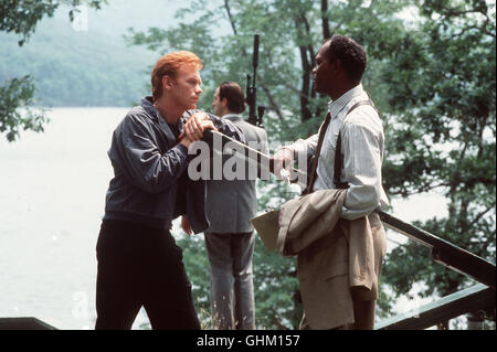 Bacio di morte Der Ex-Gangster Jimmy Kilmartin (David Caruso, l.) läßt sich von seinem Vetter zu einem letzten überreden colpo di Stato - und wird geschnappt prompt. Szene mit Calvin (Samuel L. Jackson, r.) Regie: Barbet Schroeder aka. Bacio della morte Foto Stock