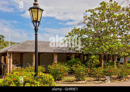 Giardino e edifici di Nelson's Dockyard, English Harbour Antigua Foto Stock