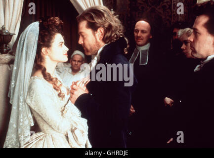 Mary Shelley di Frankenstein - Der geniale aber skrupellose Wissenschaftler Victor Frankenstein erschafft nach zahlreichen fehlgeschlagenen Versuchen eine Kreatur schreckenerregende... Bild: Helena Bonham Carter (Elizabeth Frankenstein), Kenneth Branagh (Victor Frankenstein), Tom Hulce (Henry) Regie: Kenneth Branagh aka. Mary Shelley"s Frankenstein Foto Stock