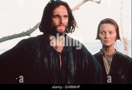 HEXENJAGD Szene: Daniel Day-Lewis (John Proctor) Joan Allen (Elisabeth Proctor) Regie: Nicholas Hytner aka. Il Cruicible Foto Stock