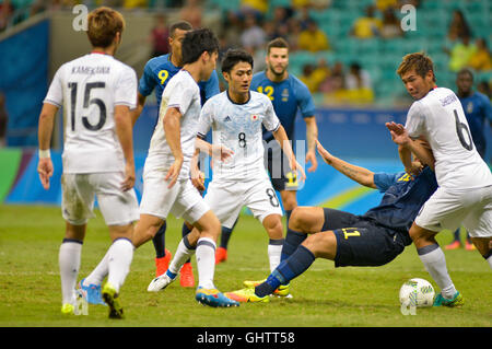 Salvador, Brasile. 10 Agosto, 2016. Olimpiadi 2016 FOOTBALL SALVADOR - corrispondenza tra il Giappone (JPN) e Svezia (SWE) il gruppo B della Olympic uomini&#39;stball Rll Olimpiadi di Rio nel 2016 in un incontro tenutosi presso l'Arena Fonte Nova Salvadost in città. (Foto: João Alvarlvarez/Fotoarena) Credito: Foto Arena LTDA/Alamy Live News Foto Stock