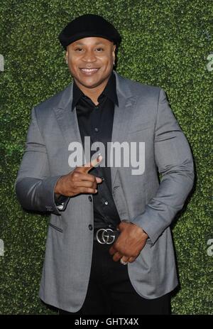 Los Angeles, CA, Stati Uniti d'America. 10 Ago, 2016. LL Cool J presso gli arrivi per CBS CW Showtime estivo annuale festa di TCA con le stelle, il Pacific Design Center di Los Angeles, CA 10 agosto 2016. Credito: Dee Cercone/Everett raccolta/Alamy Live News Foto Stock