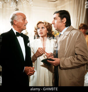 SOKO 5113 Folge: Ein Mordfall für Göttmann Tödliche Schüsse auf den Großindustriellen Alfred Kronberg. La KHK ha Göttmann entwickelt mehr und mehr persönliches Intèresse una caduta di DEM, weshalb der SOKO der caduta entzogen wird. Göttmann ermittelt trotzdem. Foto vlnr.: PETER BÖLKE, Rita Kronberg (RICCI HOHLT), Mayer (HERBERT FUX). Regie: Ulrich Stark aka. Ein Mordfall für Göttmann Foto Stock