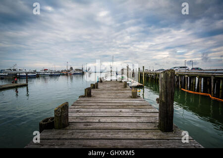 Piccolo molo in a Provincetown, Cape Cod, Massachusetts. Foto Stock