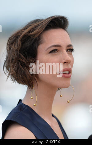 69a Cannes Film Festival: Rebecca Hall in posa durante un photocall per il film "La BFG" (2016/05/14) Foto Stock