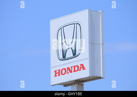 Auto Honda logo produttore, multinazionale giapponese di auto e moto fabbricante fondata nel 1946. Foto Stock