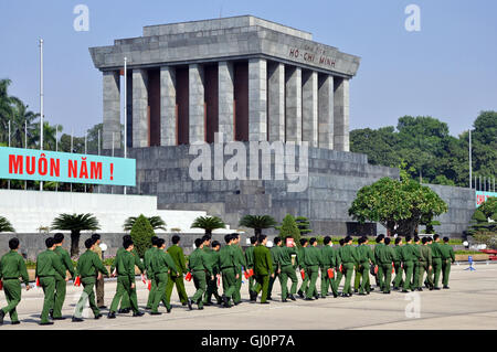 Il Mausoleo di Ho Chi Minh, Hanoi, Vietnam Foto Stock