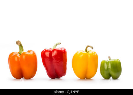 Giallo, rosso, arancione e verde paprica Foto Stock