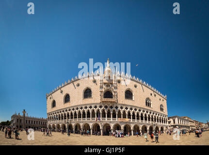 Fisheye colpo di Palazzo Ducale e la Piazzetta di San Marco. Venezia, Italia. Foto Stock