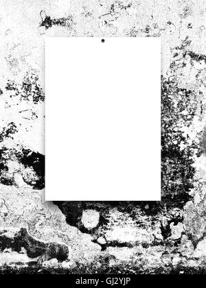 Close-up di uno sbozzato inchiodato sul telaio in bianco e nero graffiato sfondo a parete Foto Stock