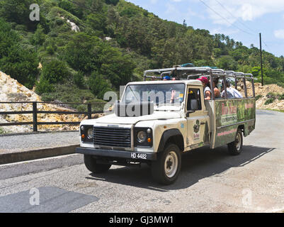 Dh molle di zolfo ST LUCIA CARAIBI Landrover defender minibus turistico Foto Stock