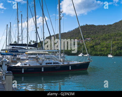 Dh Marigot Harbour ST LUCIA CARAIBI yacht ormeggiato Caraibi marina Foto Stock