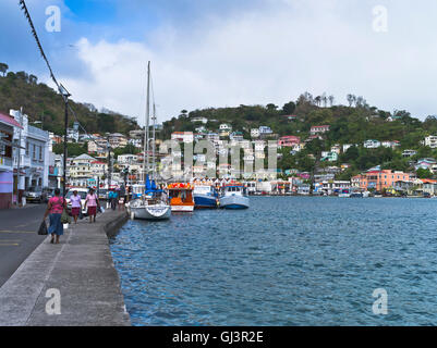 Dh St George GRENADA CARAIBI Il Carenage Wharf Road bay yacht barche ormeggiate Foto Stock