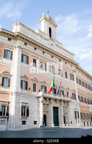 Palazzo Montecitorio, sede del parlamento italiano a Roma Foto Stock