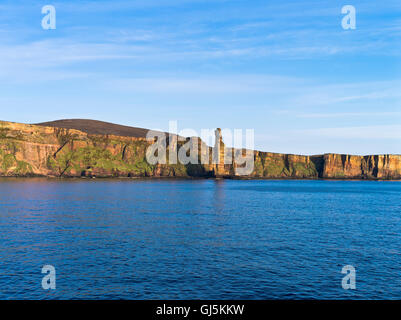 Dh il vecchio uomo di Hoy HOY ORKNEY scogliera di arenaria uk mare seacliff stack scozia scogliere Foto Stock