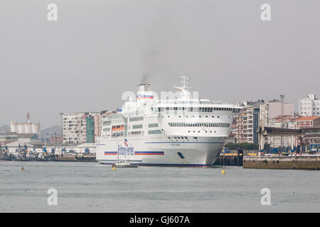 MV Brittany Ferries boat,nave ormeggiata arrivati da Portsmouth e circa per tornare in U.K. Al porto di Santander,porta. Foto Stock