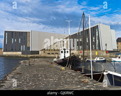 Dh Hays Dock LERWICK SHETLAND cinema moderno complesso edilizio porto di ormeggio barche pier shetland barca Foto Stock