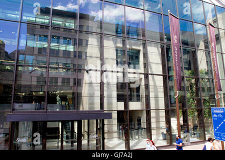 La sede centrale di Coutts banca privata in Strand Londra Foto Stock