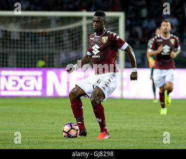 Torino, Italia. 13 Ago, 2016. Afriyie Acquah in azione durante il terzo turno di TIM Cup tra Torino FC ed FC Pro Vercelli. Torino FC vince 4-1 su FC Pro Vercelli © Nicolò Campo/Pacific Press/Alamy Live News Foto Stock