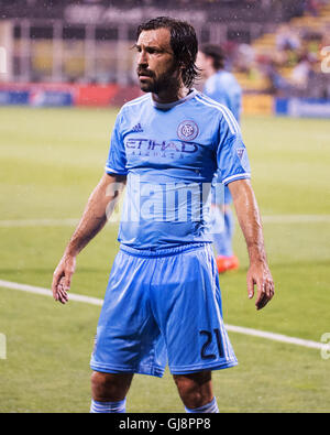 Columbus, U.S.A. 13 Ago, 2016. Agosto 13, 2016: New York City FC centrocampista Andrea Pirlo (21) durante la prima metà della partita contro Columbus. Columbus, OH, Stati Uniti d'America. (Brent Clark/Alamy Live News) Foto Stock