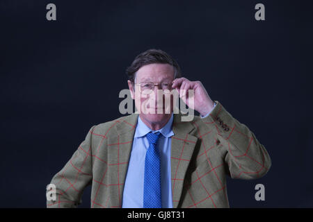 Edinburgh, Regno Unito. 14 Ago, 2016. Edinburgh International Book Festival 2° giorno. Edinburgh International Book Festival avrà luogo a Charlotte Square Gardens. Edimburgo. Nella foto Max Hastings. Credito: pak@ Mera/Alamy Live News Foto Stock