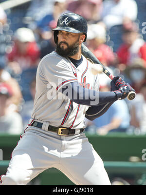 Washington, Distretto di Columbia, Stati Uniti d'America. 14 Ago, 2016. Atlanta Braves diritto fielder Nick Markakis (22) pipistrelli nel quarto inning contro i cittadini di Washington a cittadini Parco di Washington, DC, domenica 14 agosto 2016.Credit: Ron Sachs/CNP Credito: Ron Sachs/CNP/ZUMA filo/Alamy Live News Foto Stock