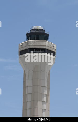 Per il controllo del traffico aereo torre presso l'Aeroporto Internazionale di Miami e a Miami, Florida Foto Stock